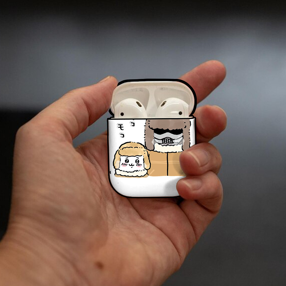 ちいかわ 労働の鎧さん Chii-kawa Mr. Armor of Labor AirPods 第2世代保護ケース ハードシェル ブラック 耐衝撃・防指紋・カラビナ付き