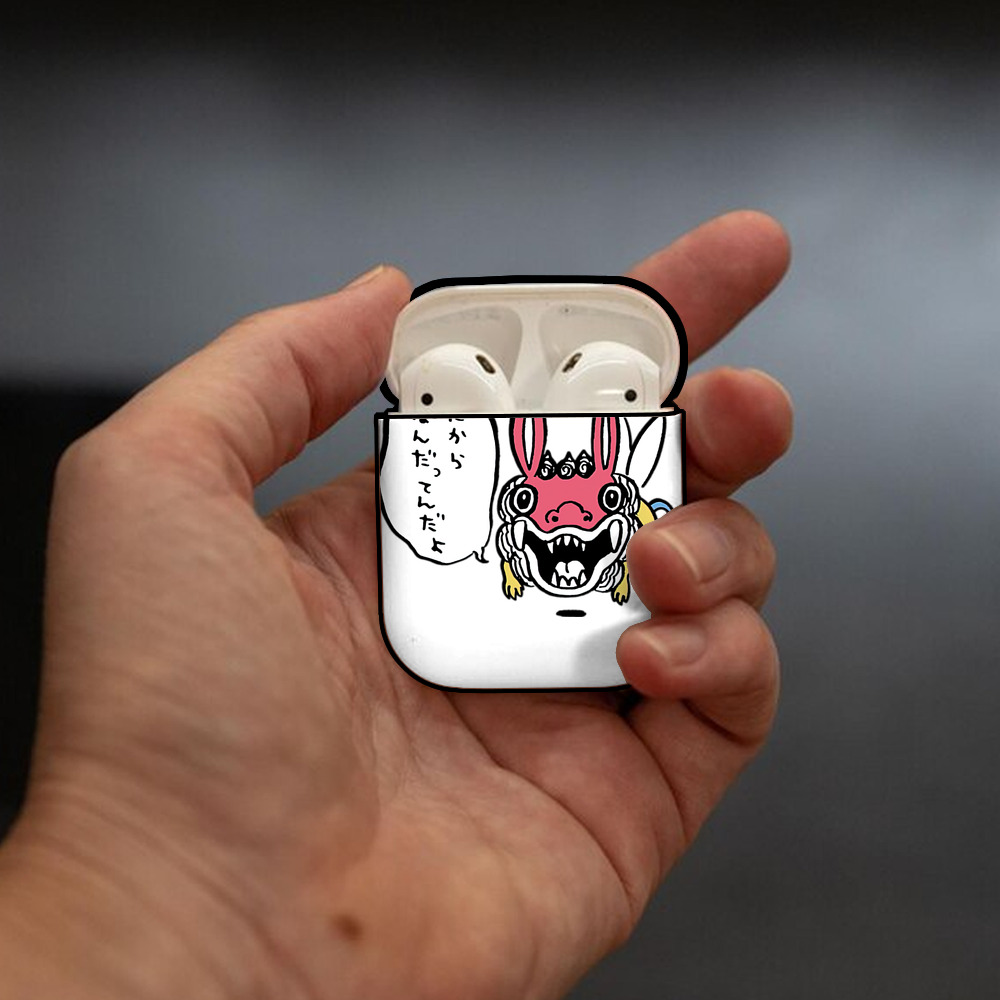 ちいかわ でかつよ Chii-kawa Dekatsuyo AirPods 第2世代保護ケース ハードシェル ブラック 耐衝撃・防指紋・カラビナ付き