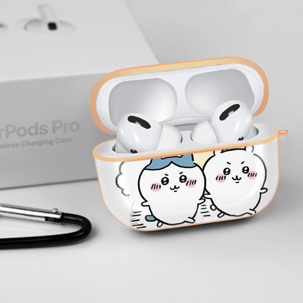 ちいかわ ハチワレ Chii-kawa hachiware 【AirPods Pro用】ハードシェル保護ケース｜耐衝撃・防指紋・カラビナ付き商品仕様